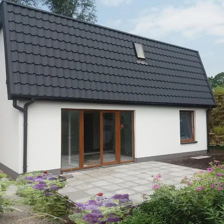 Detached Near Alkmaar 度假居 Hensbroek